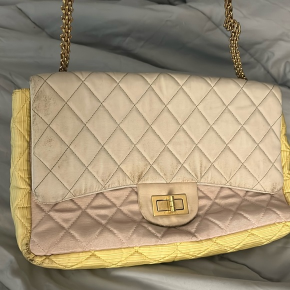 Large single flap Chanel large purse - Picture 1 of 11